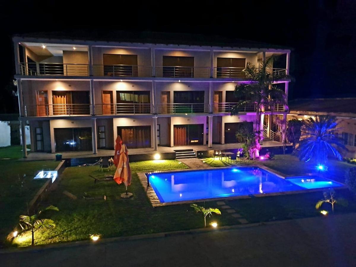 Hotel Gani Manjacaze Exterior photo